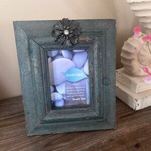 Danny Seo Rustic Flower Accent Photo Frame